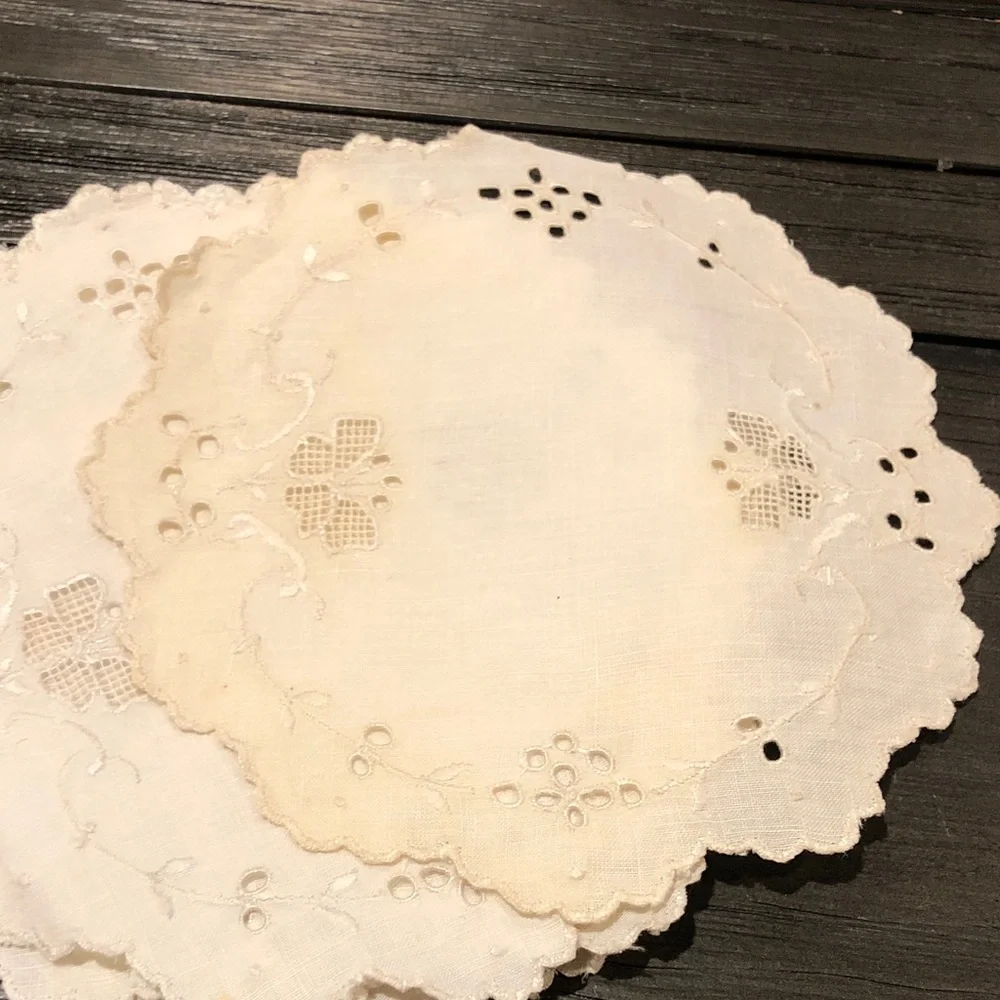 White Embroidered Linen Set (11)